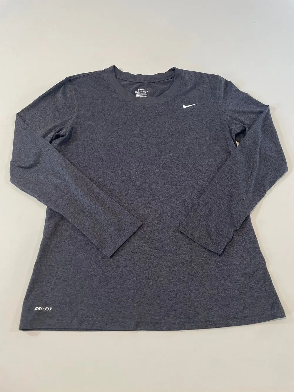 Nike Size M Gray Long Sleeve Top